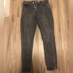 Levi’s wedgie jean size 25